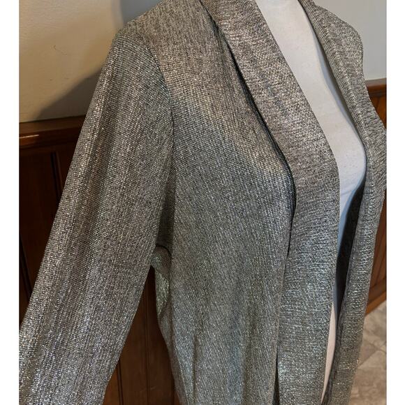 NEW Torrid Womens Open Front Dressy Metallic Silver Long Sleeve Cardigan Size 2 - Picture 2 of 9